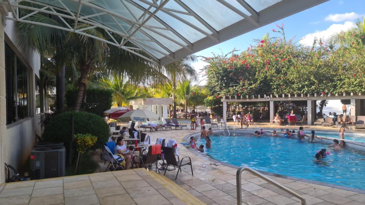 Thermas Lacqua Diroma Com Piscina De Ondas Gratis 24Horas Caldas Novas Exterior photo
