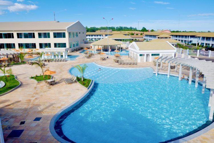 Thermas Lacqua Diroma Com Piscina De Ondas Gratis 24Horas Caldas Novas Exterior photo